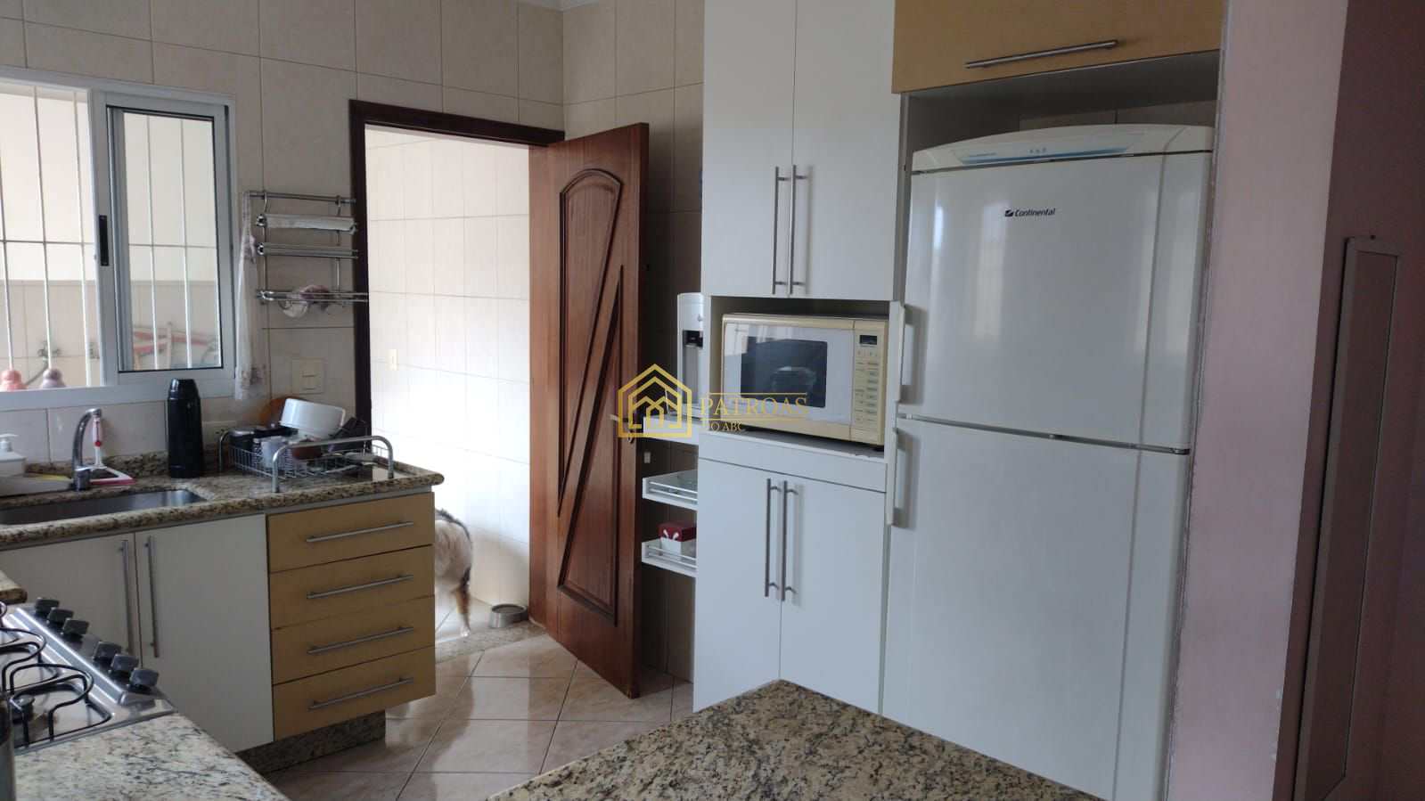 Sobrado à venda com 4 quartos, 250m² - Foto 2