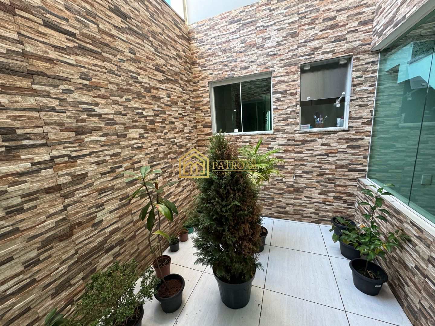 Sobrado à venda com 3 quartos, 285m² - Foto 11