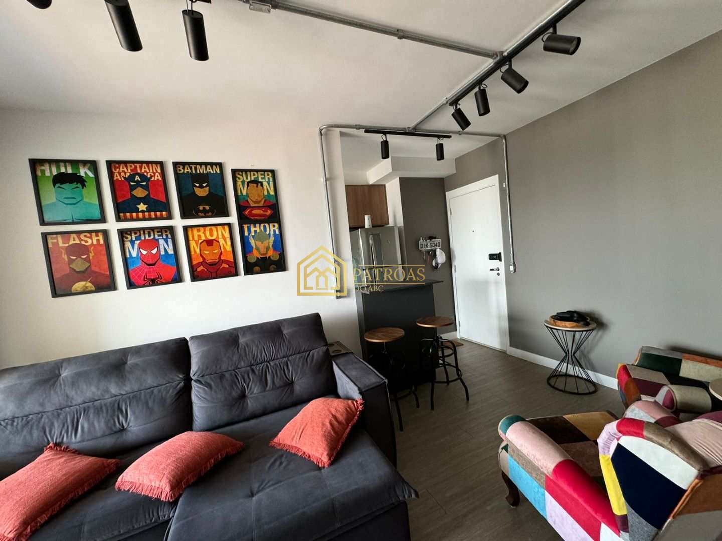 Apartamento à venda com 2 quartos, 64m² - Foto 5