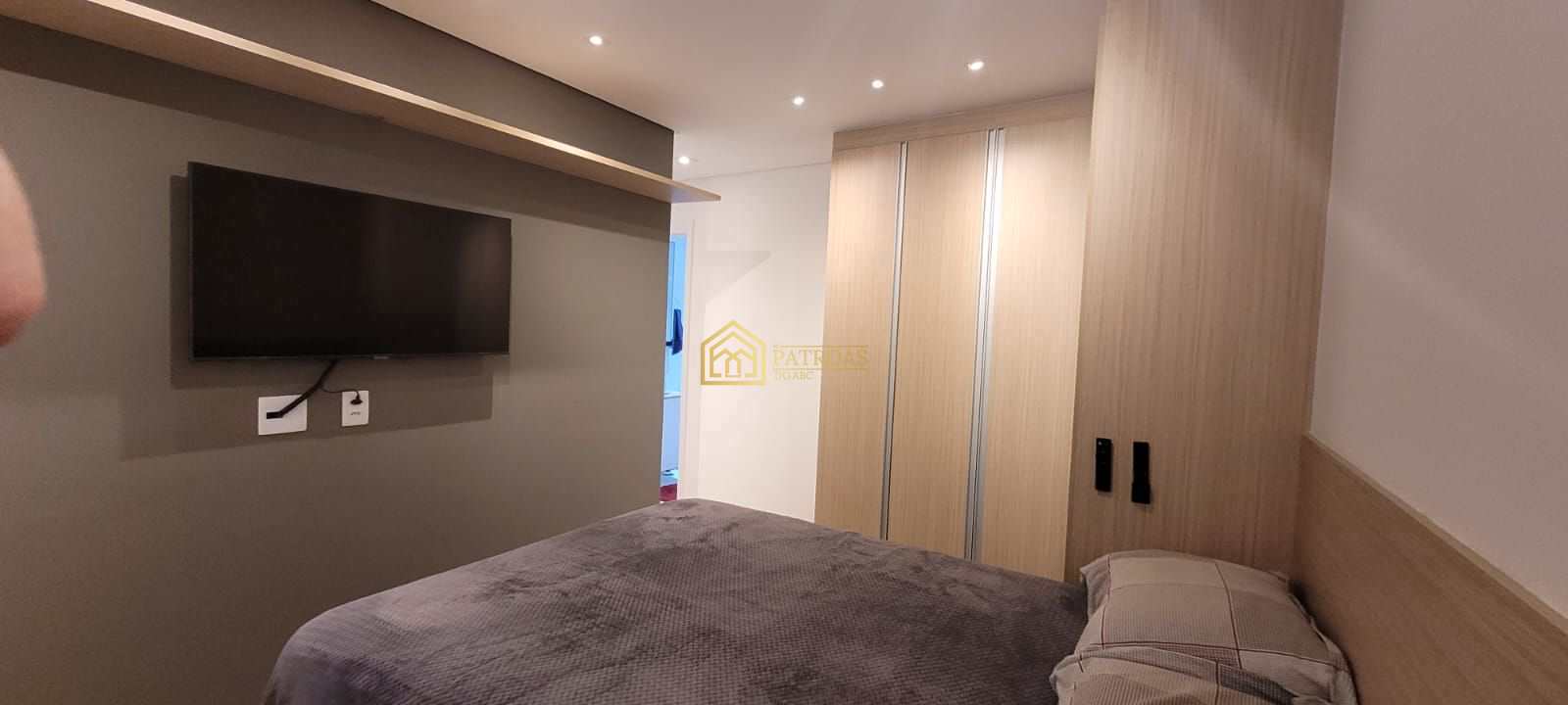 Apartamento à venda com 2 quartos, 64m² - Foto 25