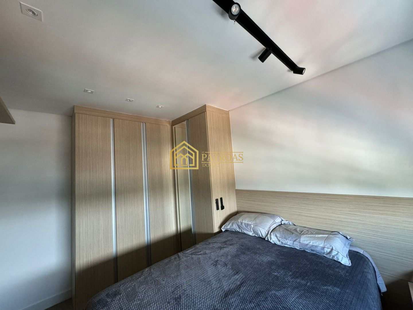 Apartamento à venda com 2 quartos, 64m² - Foto 15