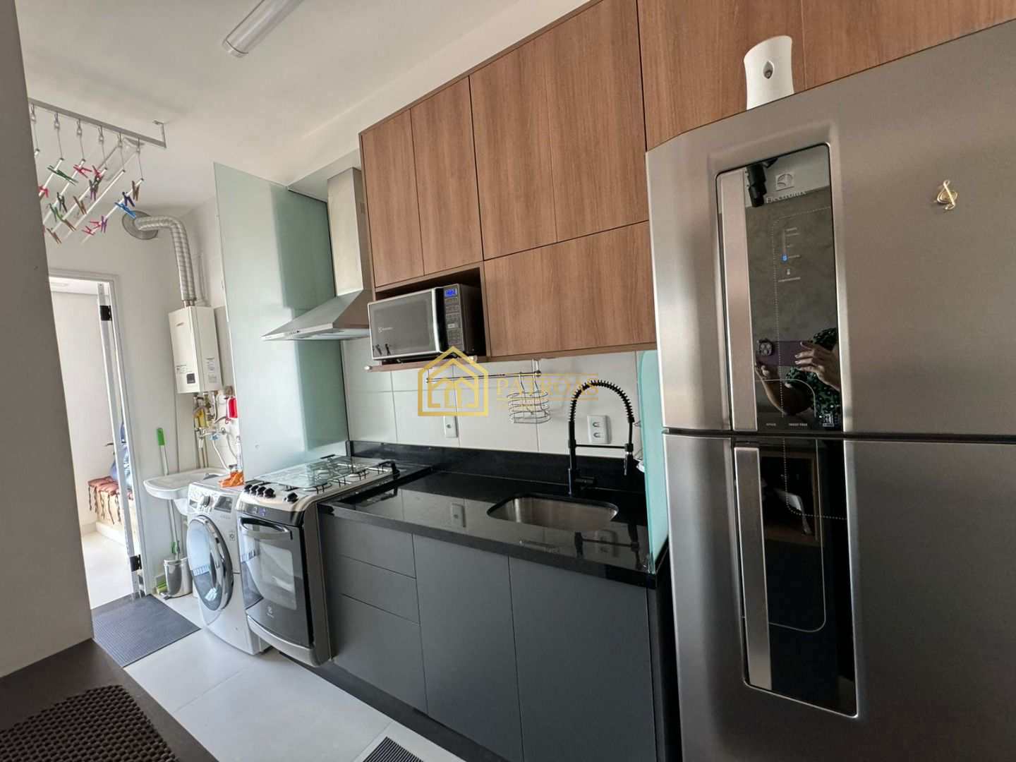 Apartamento à venda com 2 quartos, 64m² - Foto 9