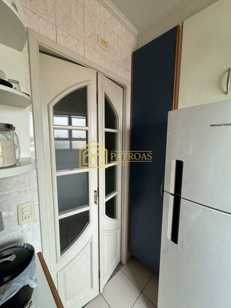 Apartamento à venda com 2 quartos, 64m² - Foto 11