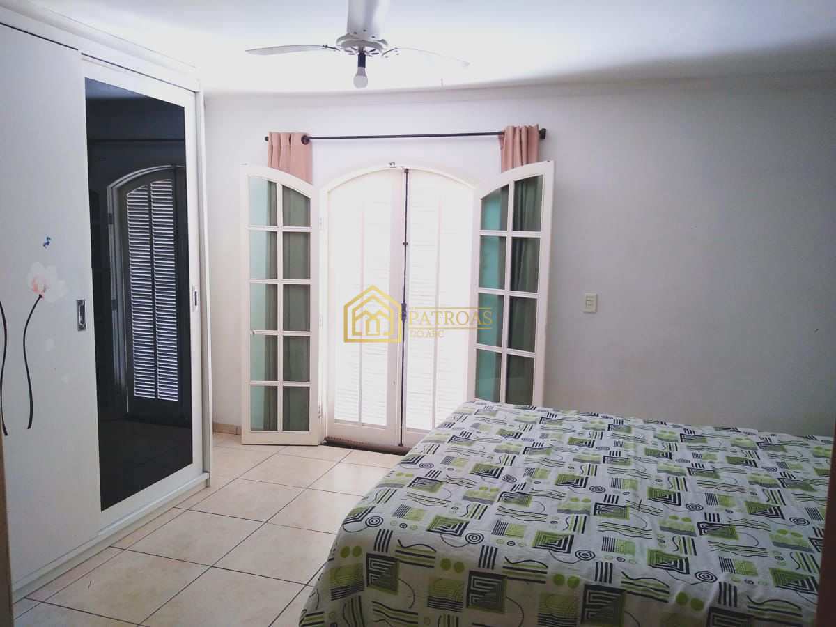 Sobrado à venda com 3 quartos, 242m² - Foto 22