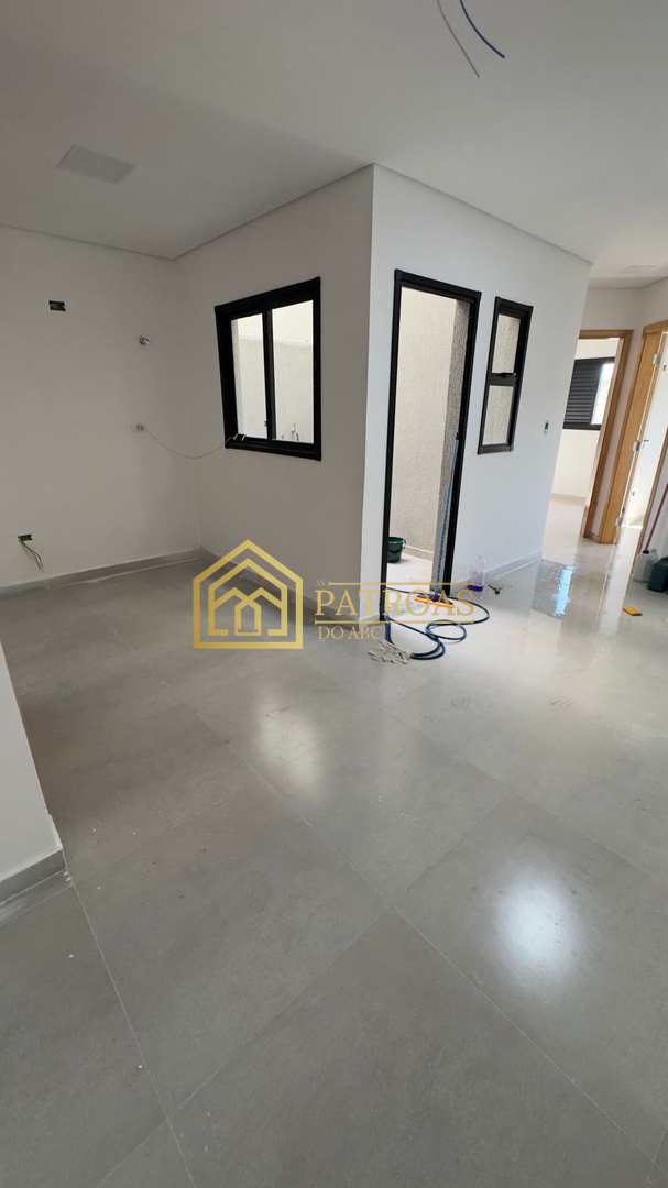 Apartamento à venda com 2 quartos, 42m² - Foto 1