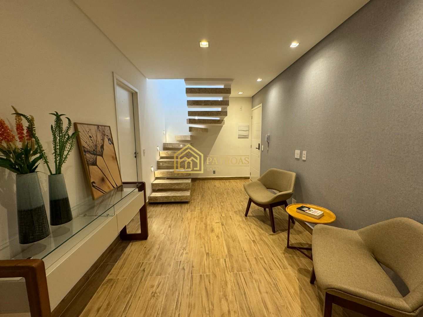 Apartamento à venda com 3 quartos, 111m² - Foto 6