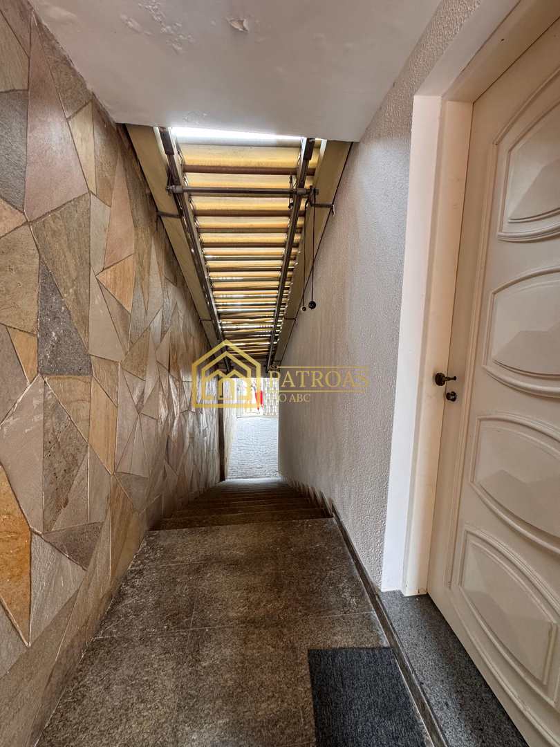 Sobrado à venda com 3 quartos, 210m² - Foto 5