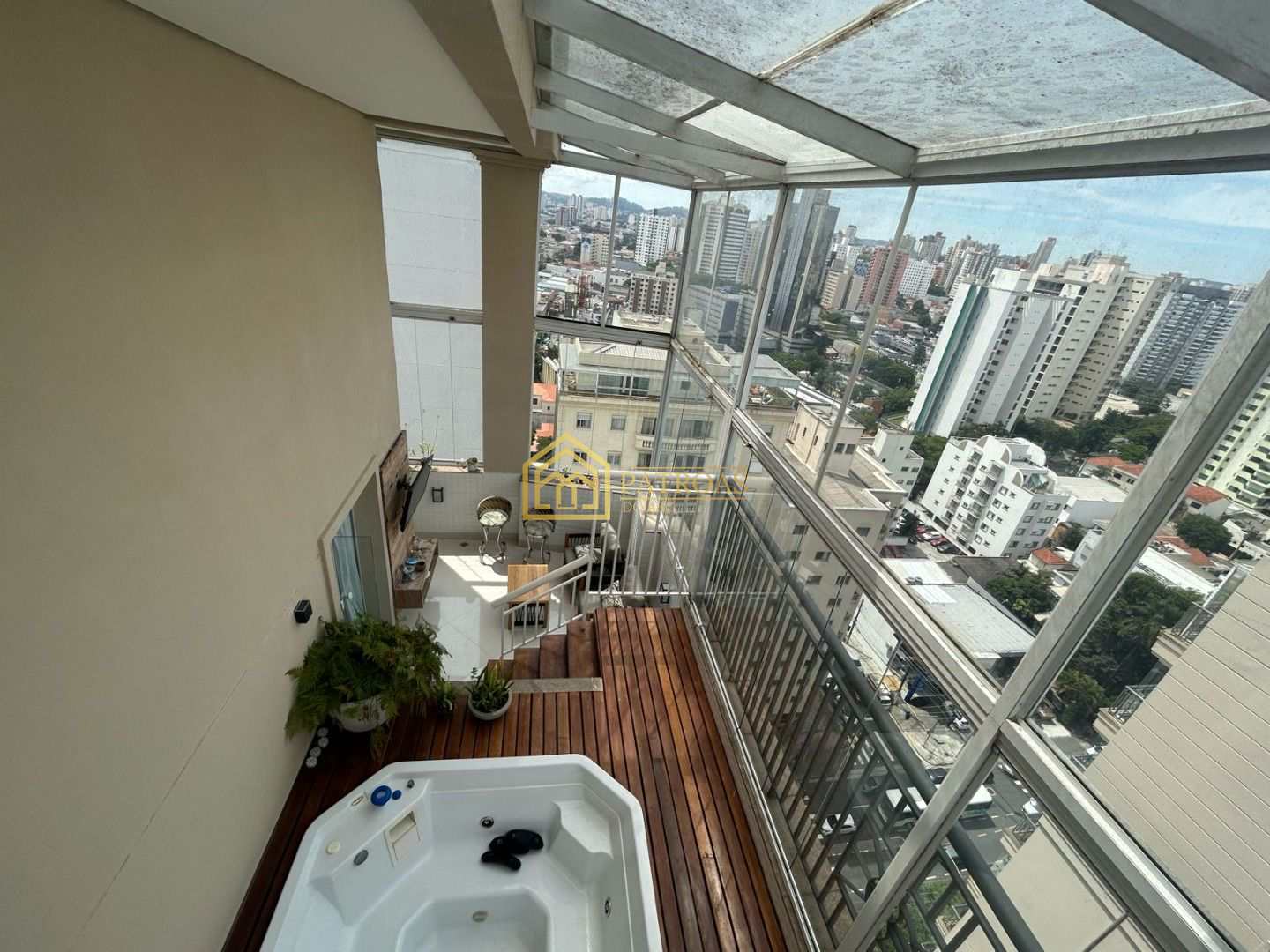 Apartamento à venda com 3 quartos, 167m² - Foto 9