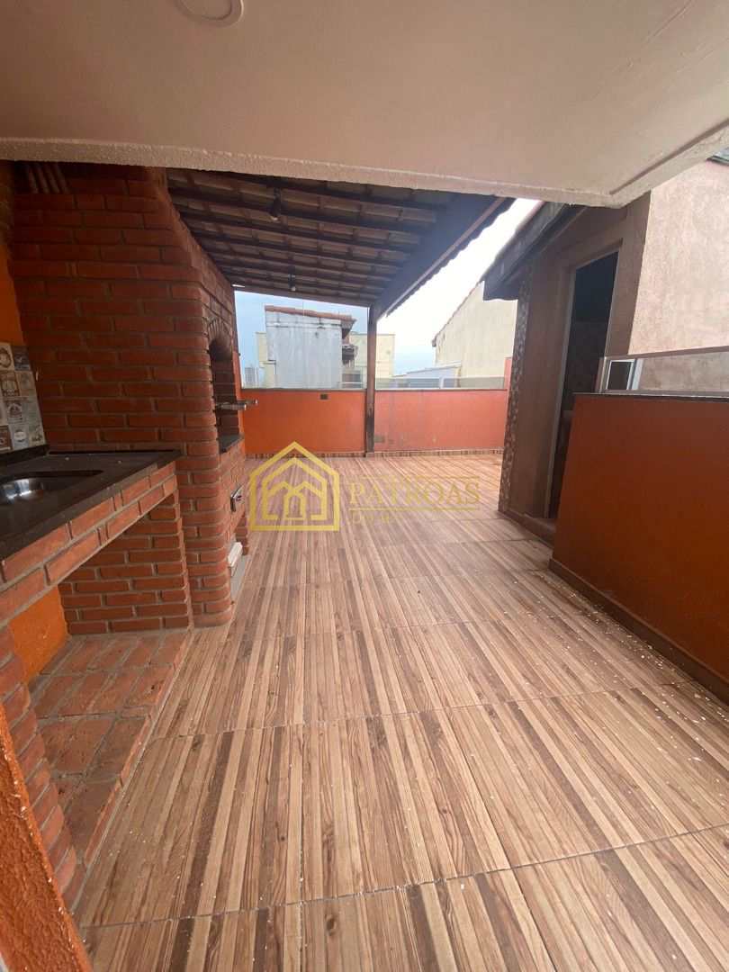 Cobertura à venda com 2 quartos, 76m² - Foto 2