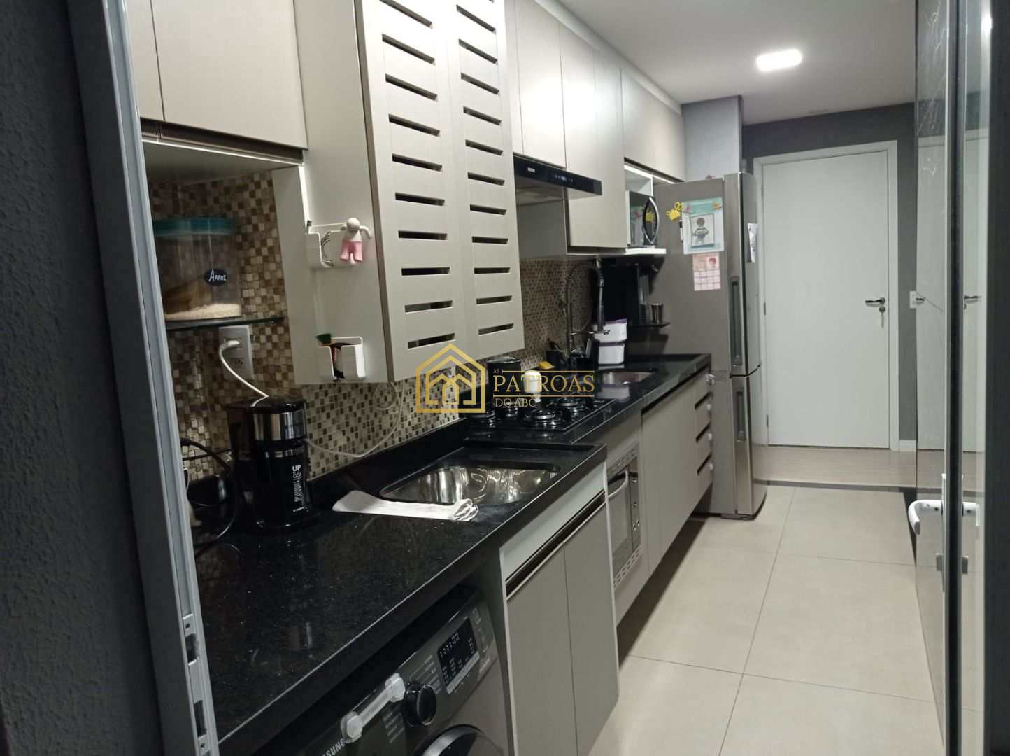 Apartamento à venda com 2 quartos, 63m² - Foto 7