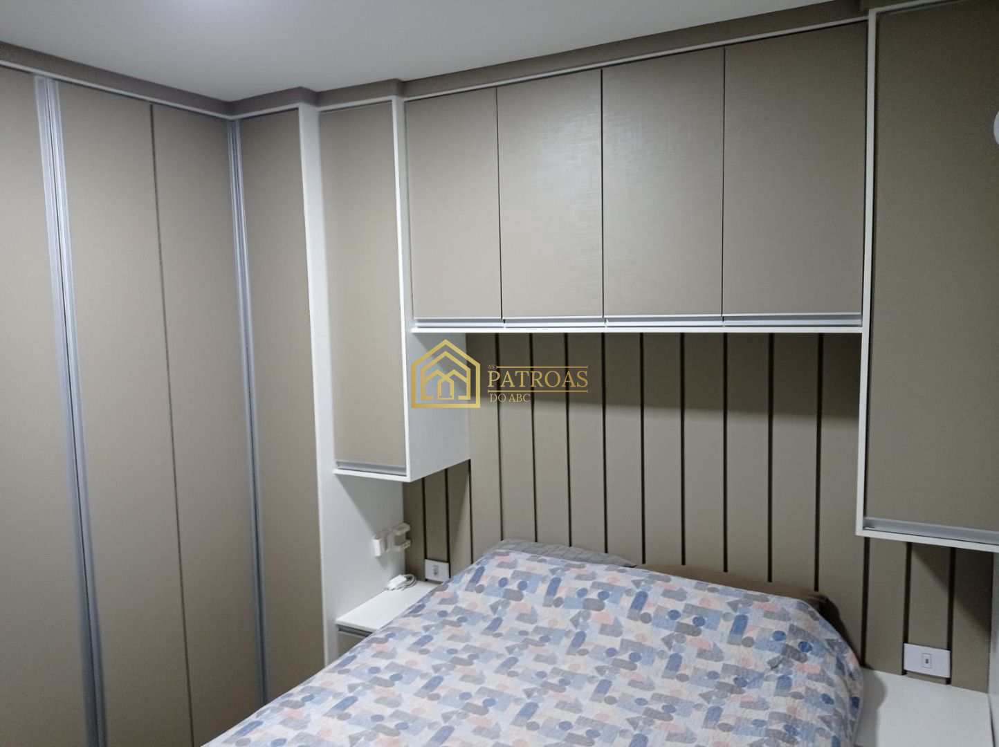 Apartamento à venda com 2 quartos, 63m² - Foto 14