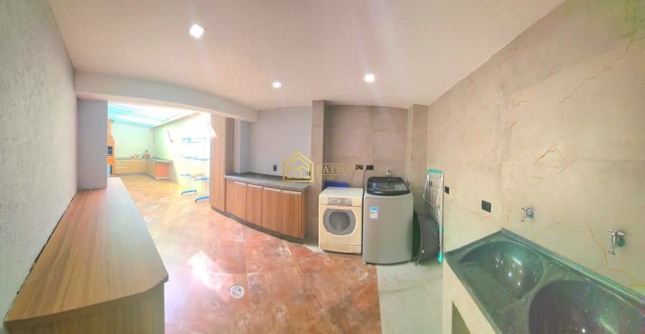 Casa à venda com 3 quartos, 318m² - Foto 20