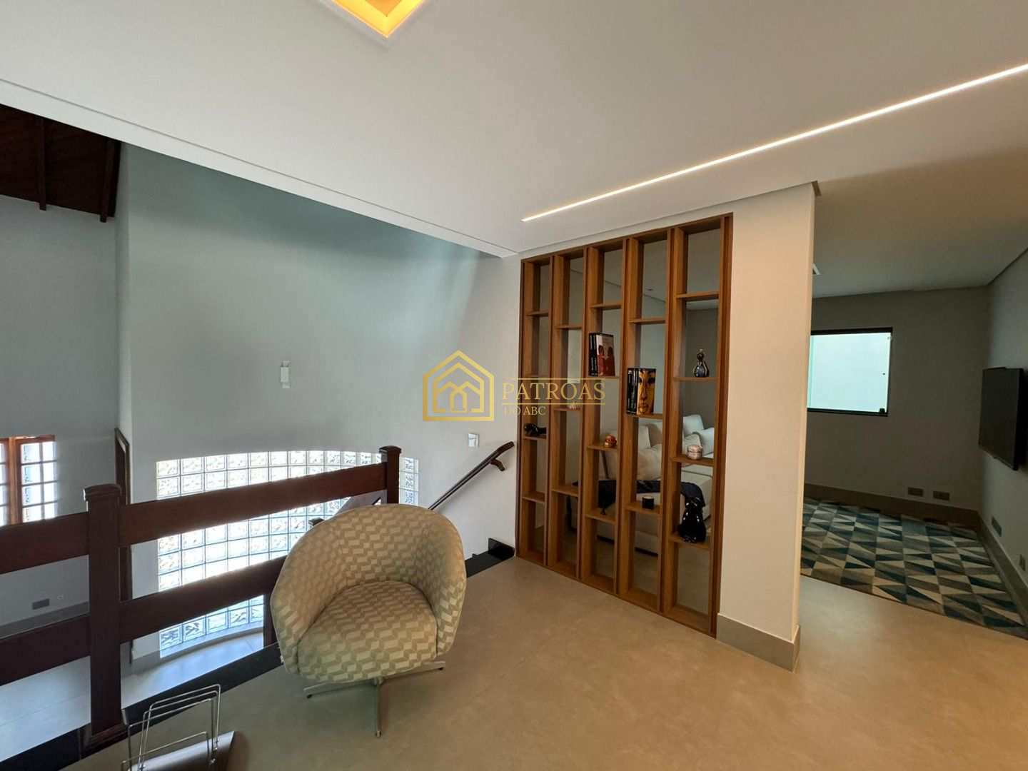 Sobrado à venda com 4 quartos, 314m² - Foto 46