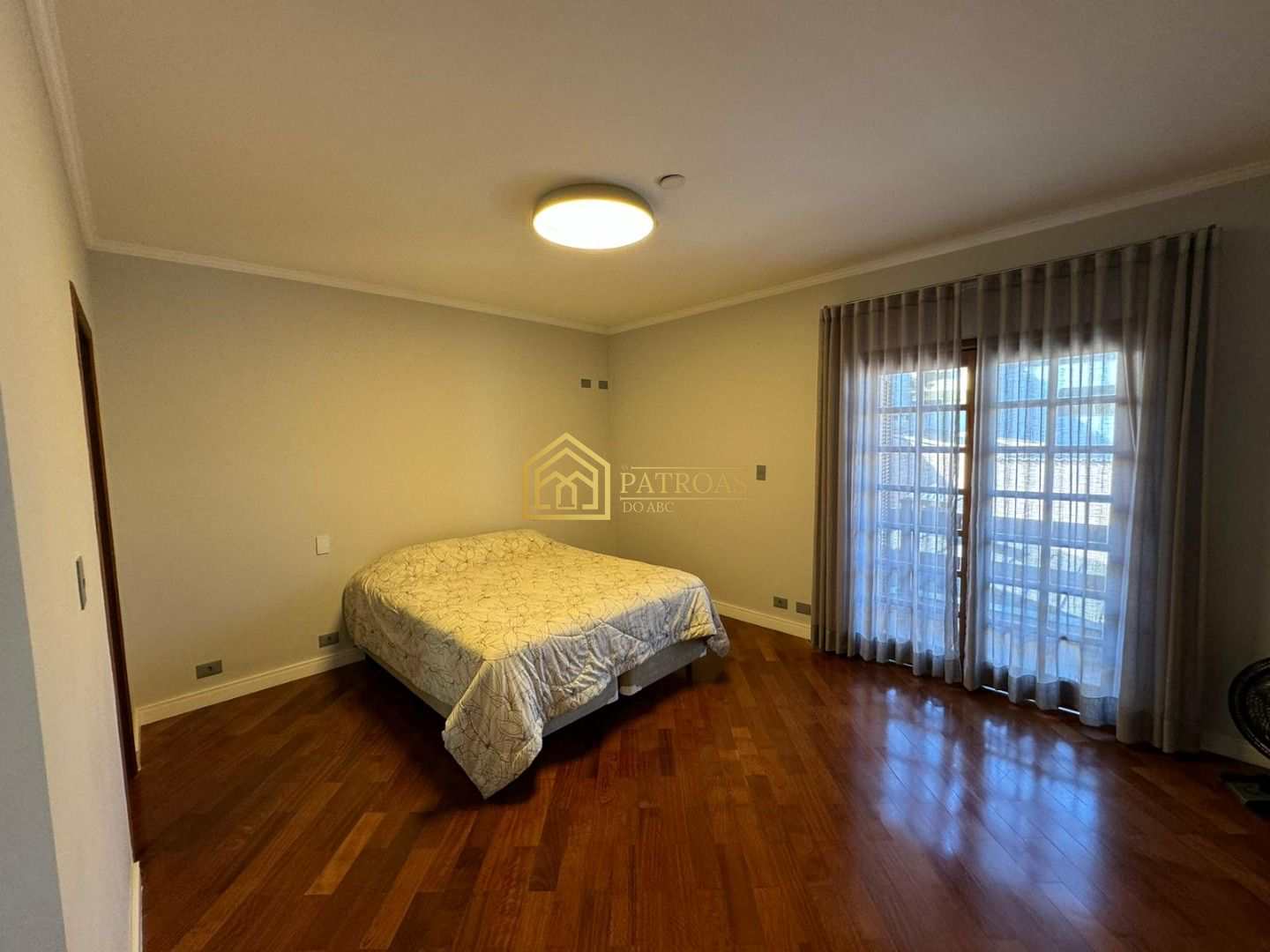 Sobrado à venda com 4 quartos, 314m² - Foto 37