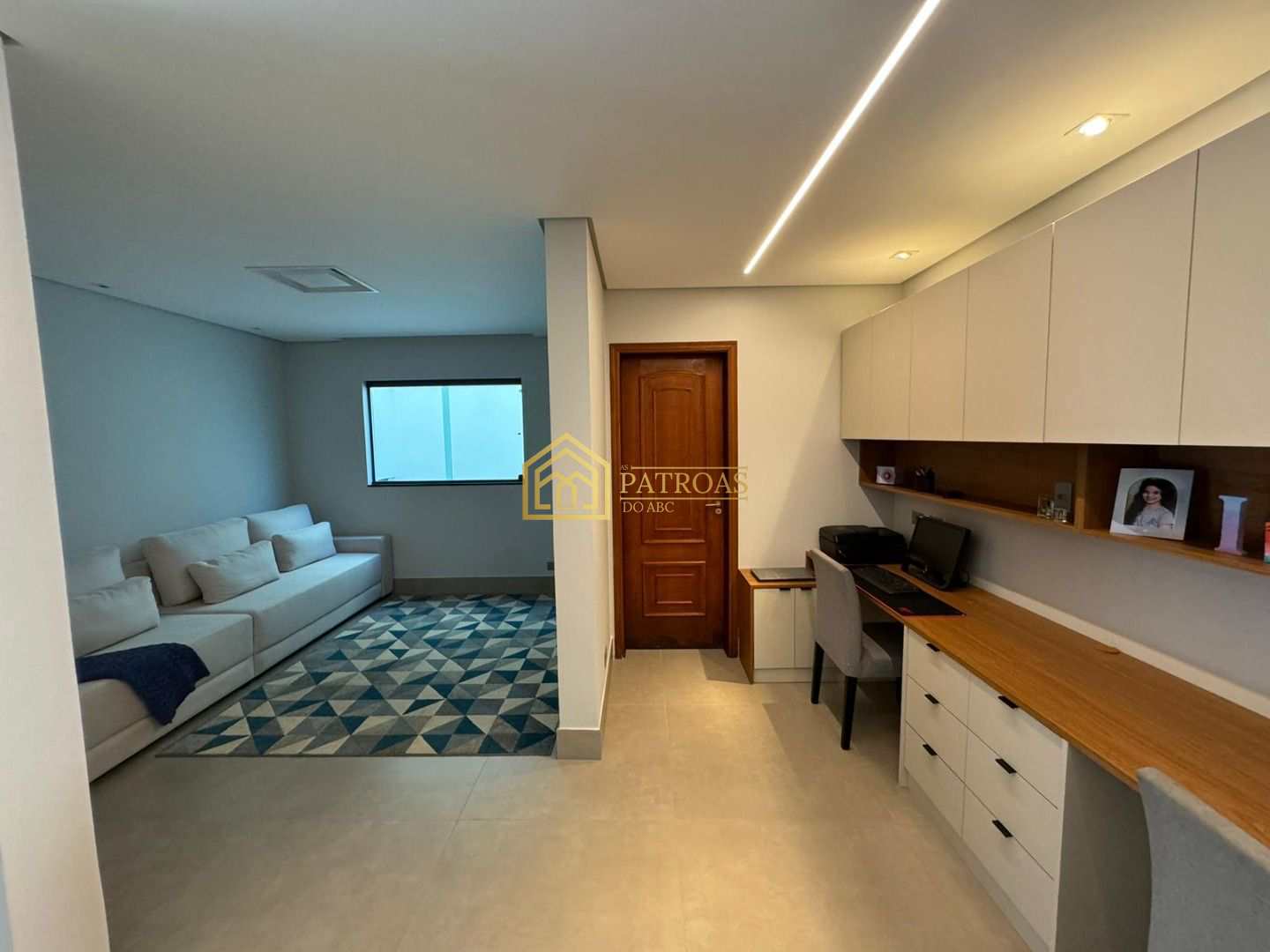 Sobrado à venda com 4 quartos, 314m² - Foto 44