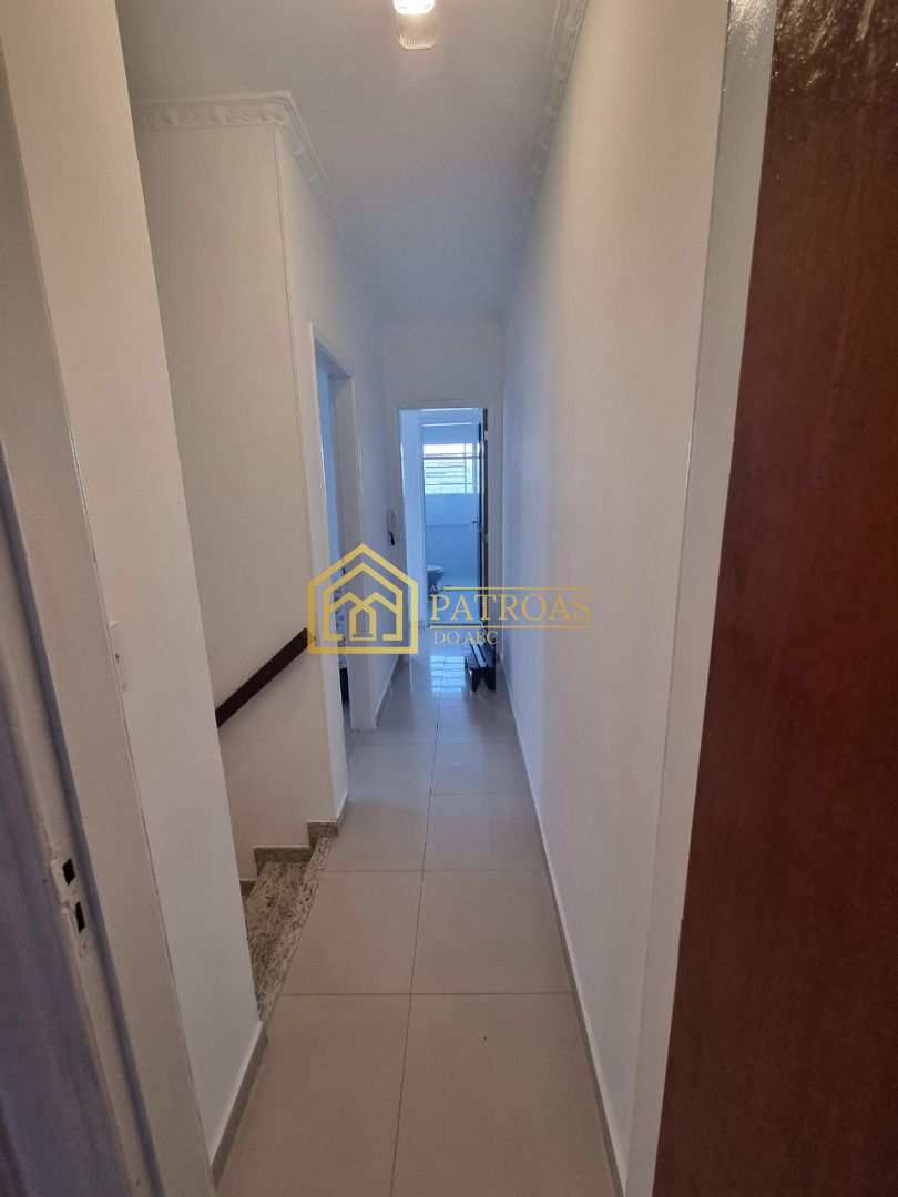 Sobrado à venda com 3 quartos, 210m² - Foto 11