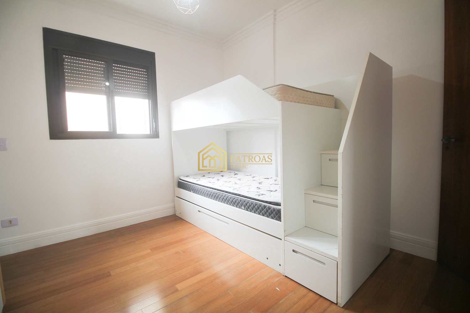 Apartamento para alugar com 2 quartos, 80m² - Foto 34