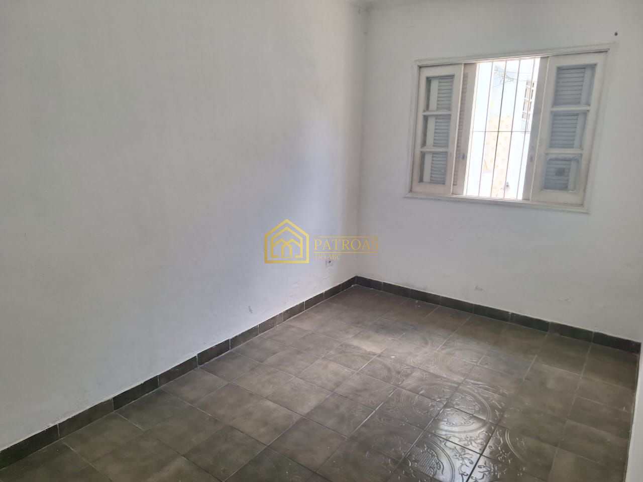 Casa à venda com 3 quartos, 220m² - Foto 14