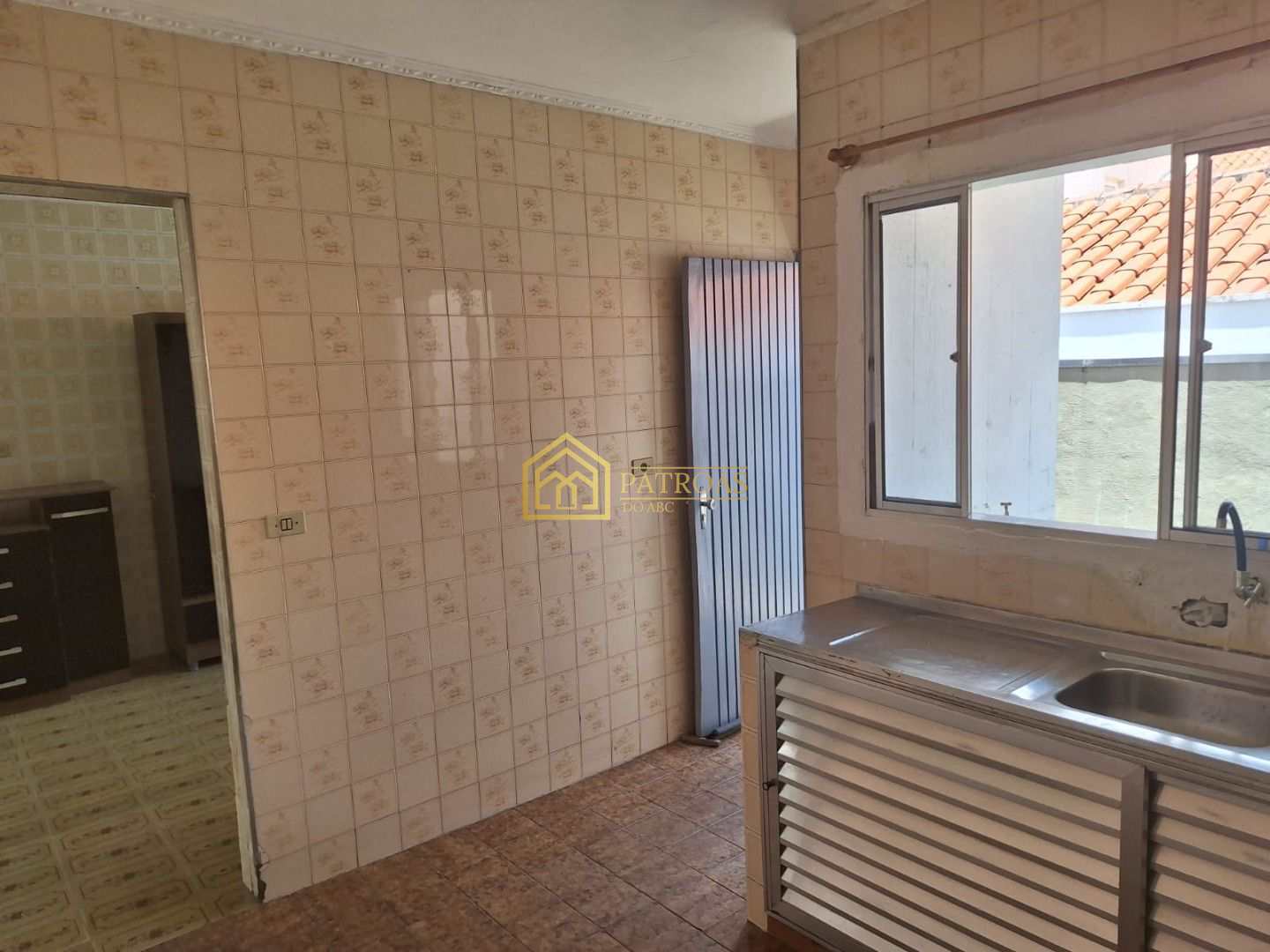 Casa à venda com 3 quartos, 220m² - Foto 9