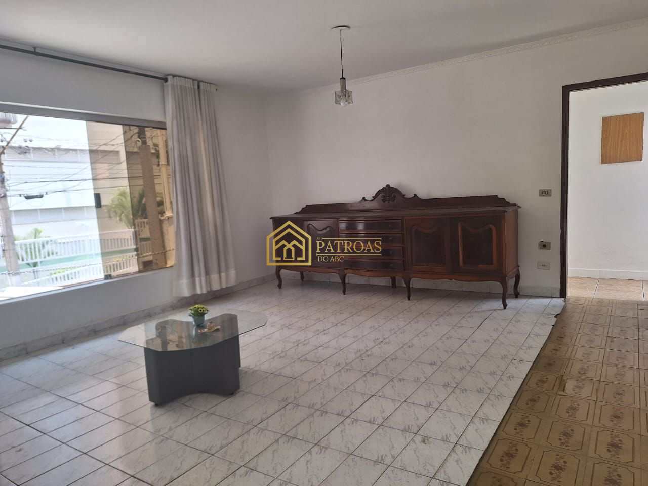 Casa à venda com 3 quartos, 220m² - Foto 3