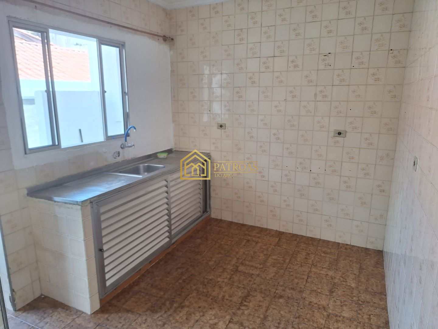 Casa à venda com 3 quartos, 220m² - Foto 8