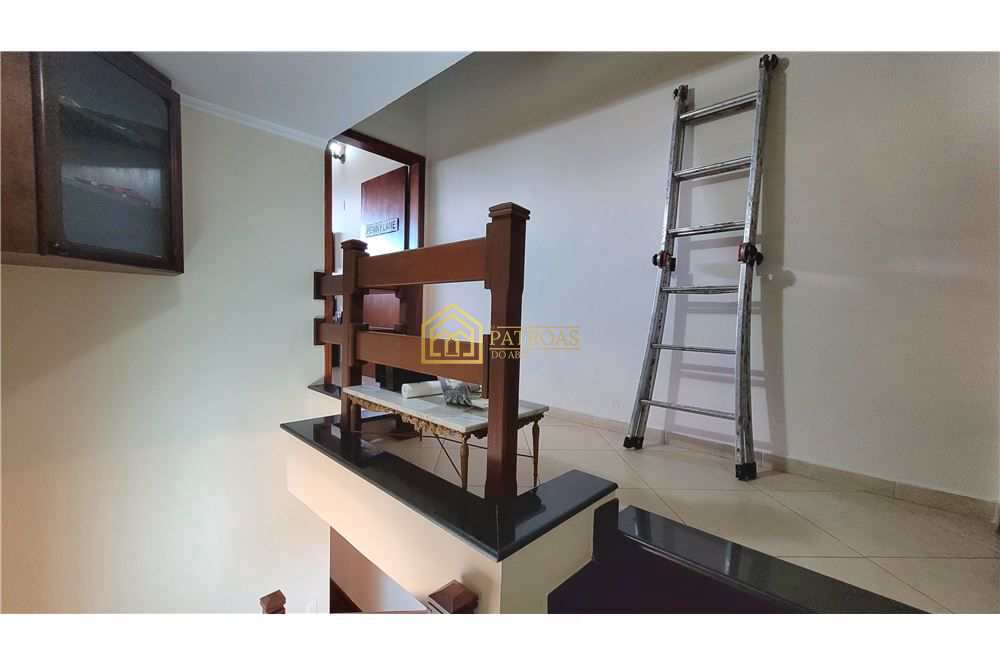 Sobrado à venda com 3 quartos, 294m² - Foto 47