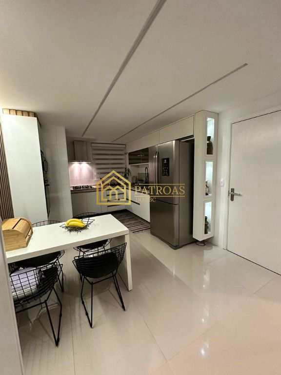 Apartamento à venda com 3 quartos, 128m² - Foto 10