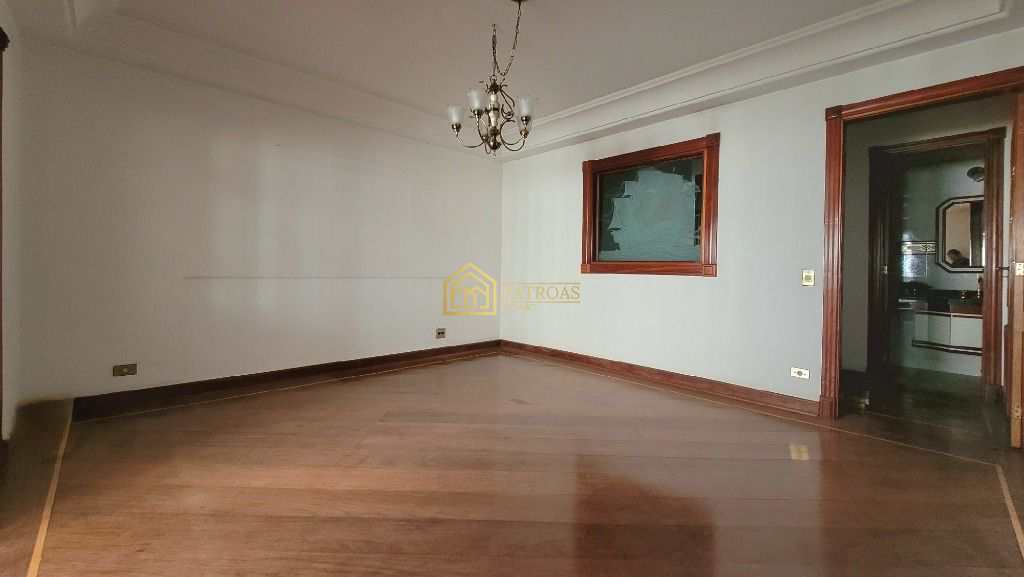 Apartamento à venda com 4 quartos, 201m² - Foto 7