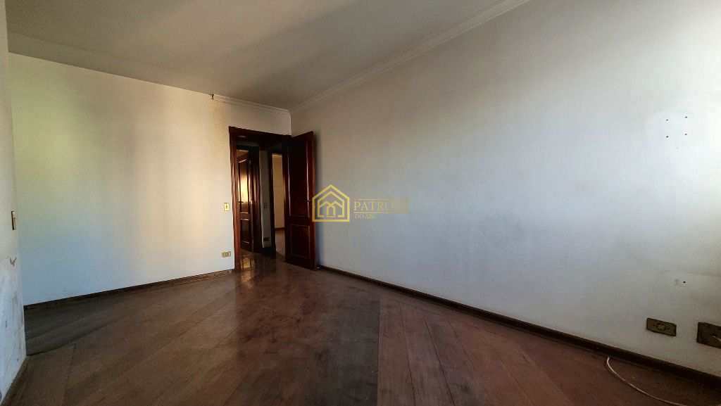 Apartamento à venda com 4 quartos, 201m² - Foto 19