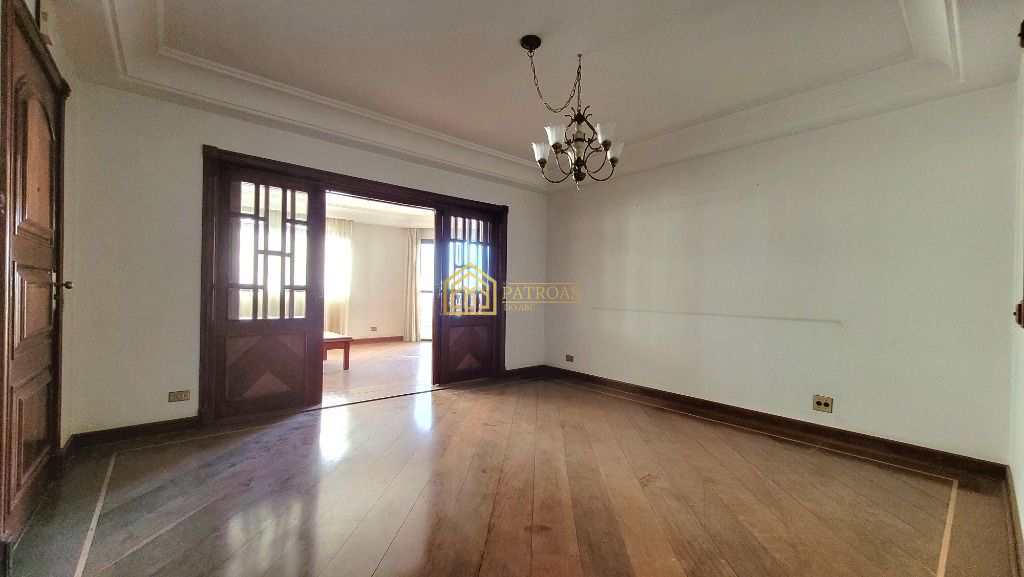 Apartamento à venda com 4 quartos, 201m² - Foto 6