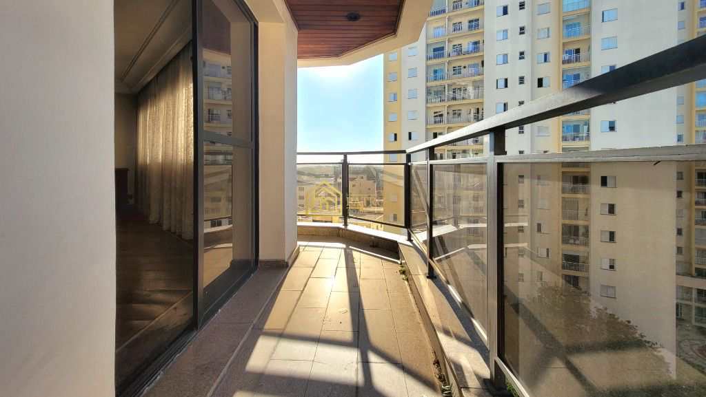 Apartamento à venda com 4 quartos, 201m² - Foto 5