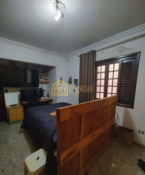 Sobrado à venda com 4 quartos, 250m² - Foto 9