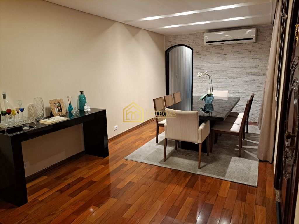 Sobrado à venda com 3 quartos, 300m² - Foto 4