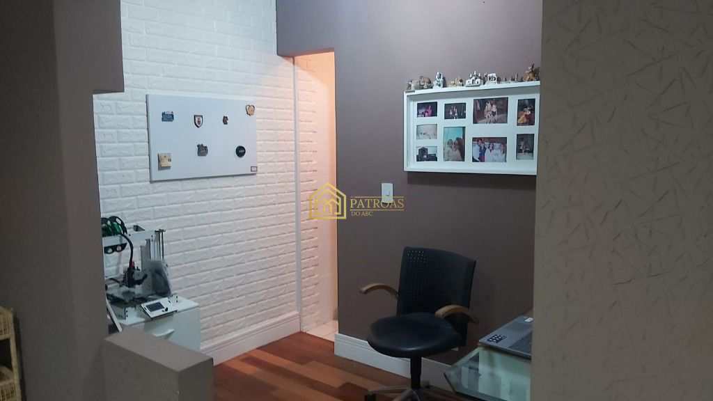 Sobrado à venda com 3 quartos, 240m² - Foto 23