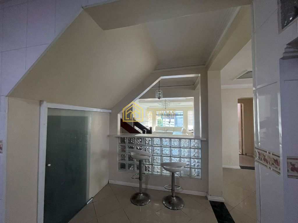 Sobrado à venda com 4 quartos, 416m² - Foto 12