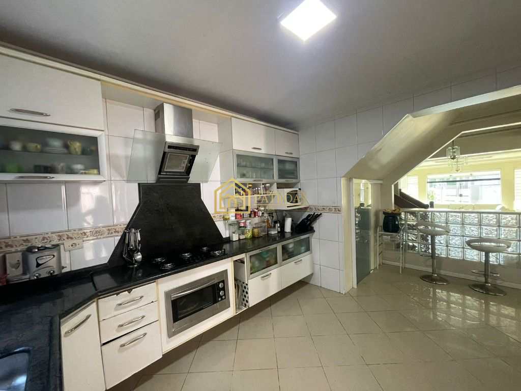 Sobrado à venda com 4 quartos, 416m² - Foto 10