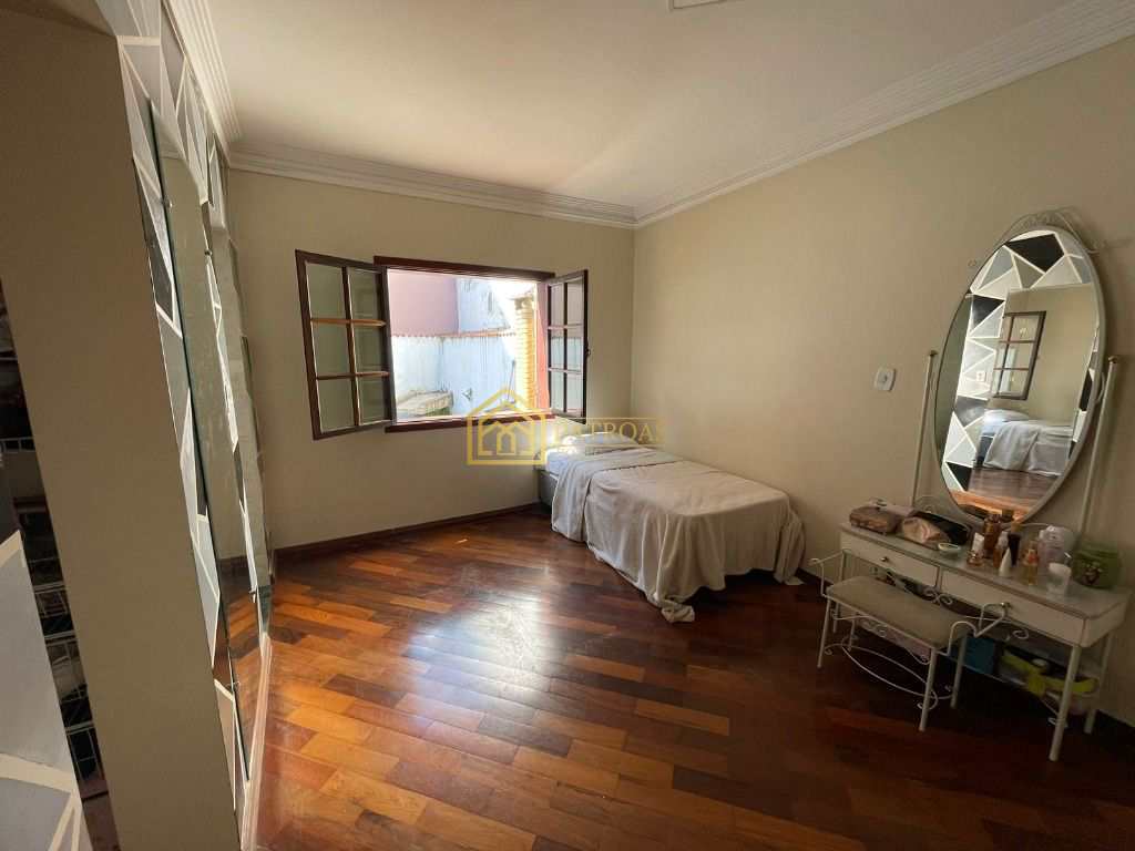 Sobrado à venda com 4 quartos, 416m² - Foto 32