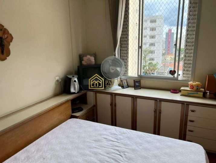 Apartamento à venda com 3 quartos, 90m² - Foto 2