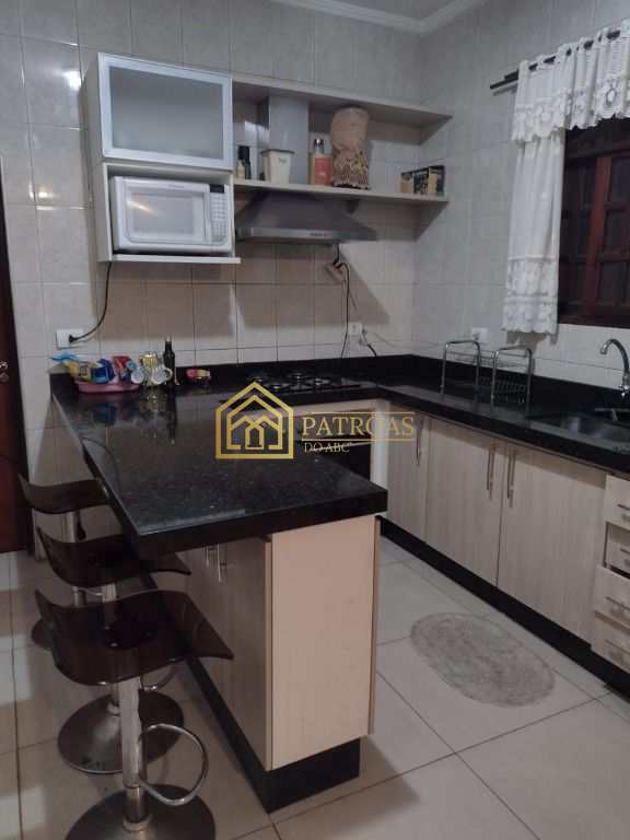 Sobrado à venda com 4 quartos, 240m² - Foto 3