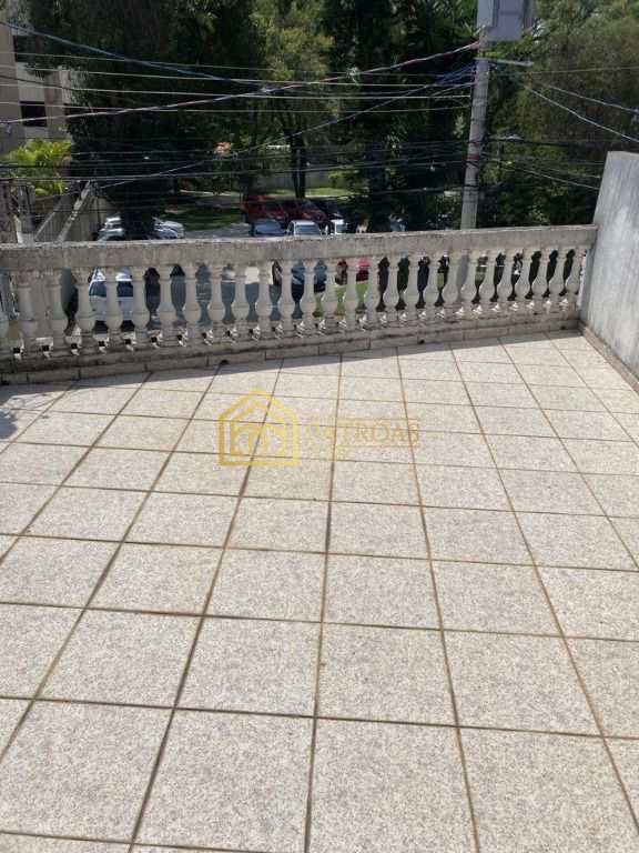 Sobrado à venda com 4 quartos, 240m² - Foto 5