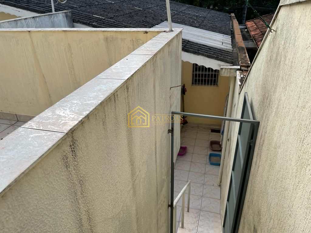 Casa à venda com 3 quartos, 111m² - Foto 12