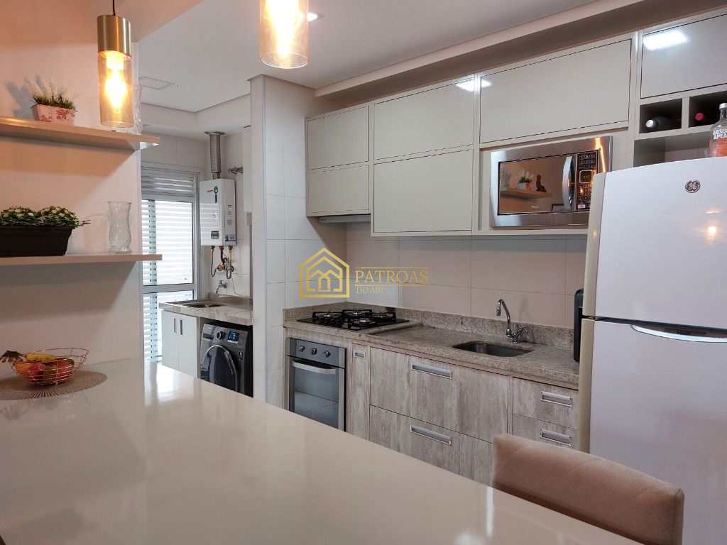 Apartamento à venda com 3 quartos, 94m² - Foto 2