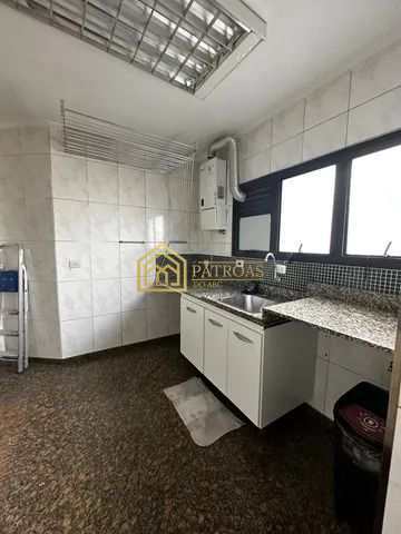 Apartamento à venda com 4 quartos, 188m² - Foto 6