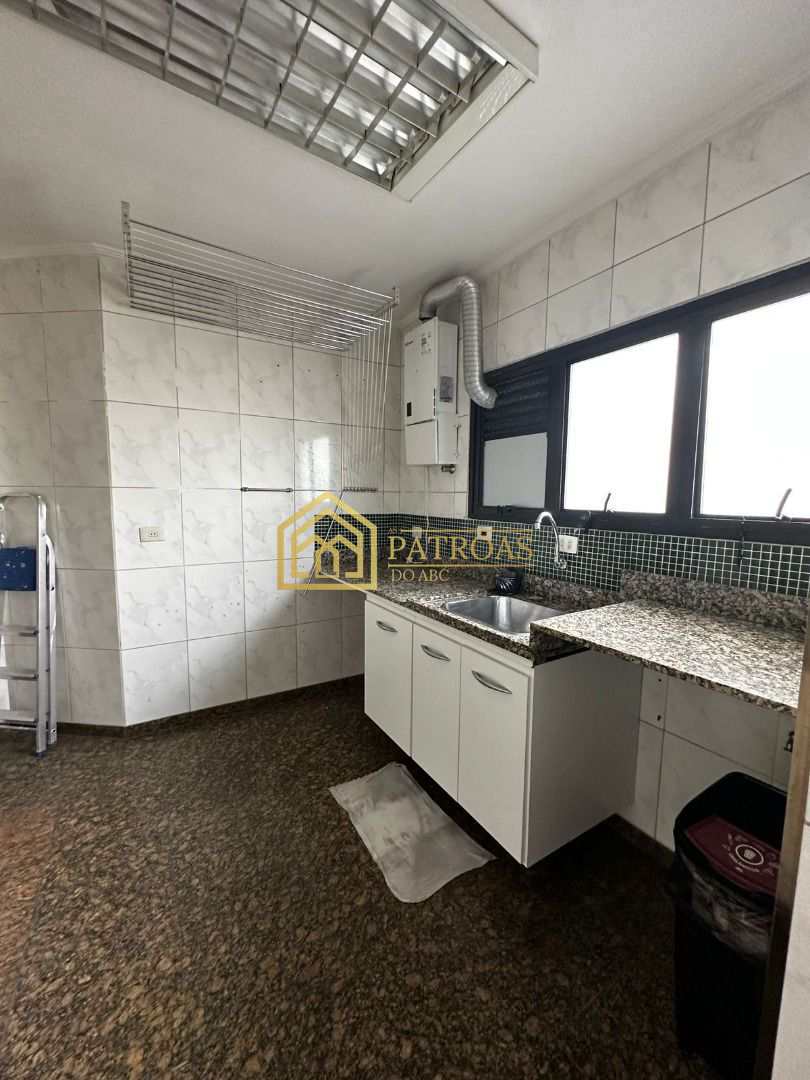 Apartamento à venda com 4 quartos, 188m² - Foto 9