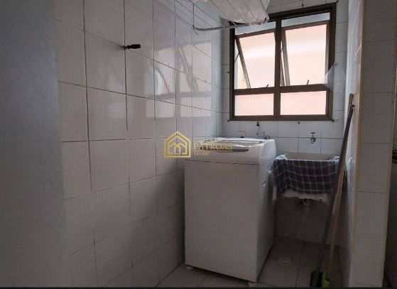 Apartamento à venda com 2 quartos, 65m² - Foto 17