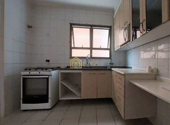 Apartamento à venda com 2 quartos, 65m² - Foto 3