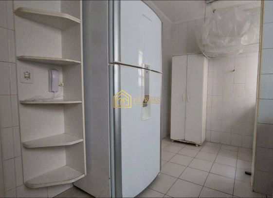 Apartamento à venda com 2 quartos, 65m² - Foto 18