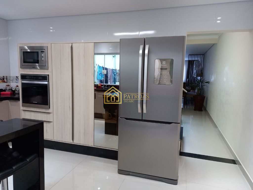 Sobrado à venda com 3 quartos, 230m² - Foto 12