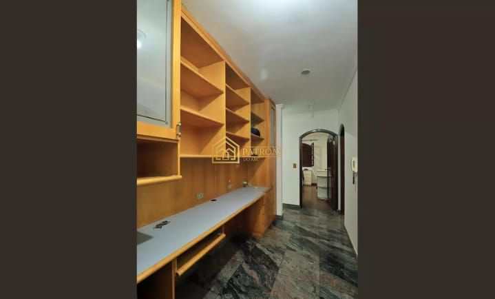 Sobrado à venda com 4 quartos, 300m² - Foto 28