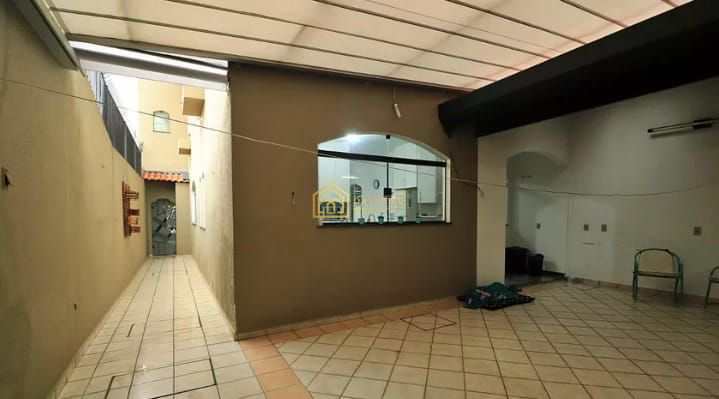 Sobrado à venda com 4 quartos, 300m² - Foto 14